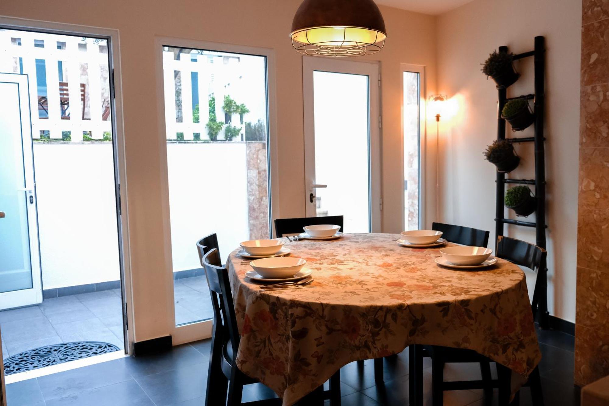 Flh Alcantara Stylish Duplex With Terrace Lissabon Buitenkant foto